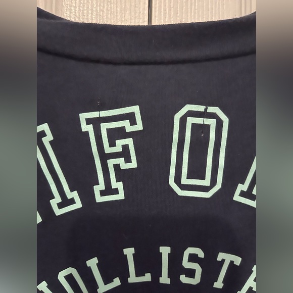 Mens Hollister Shirt - Picture 4 of 5